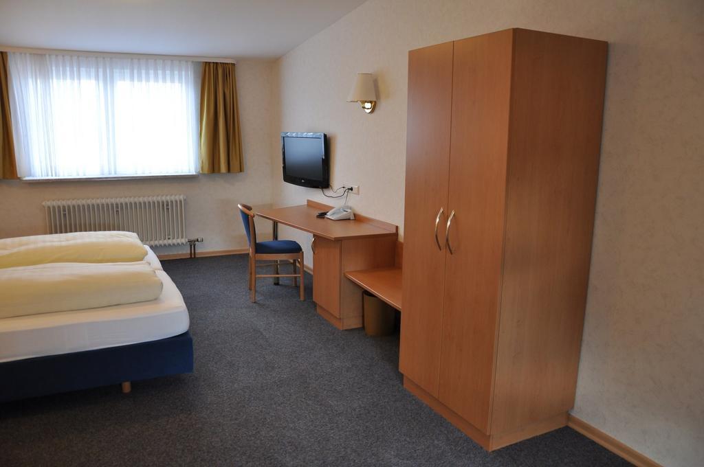 Hotel Buergerhof Хомбург Номер фото